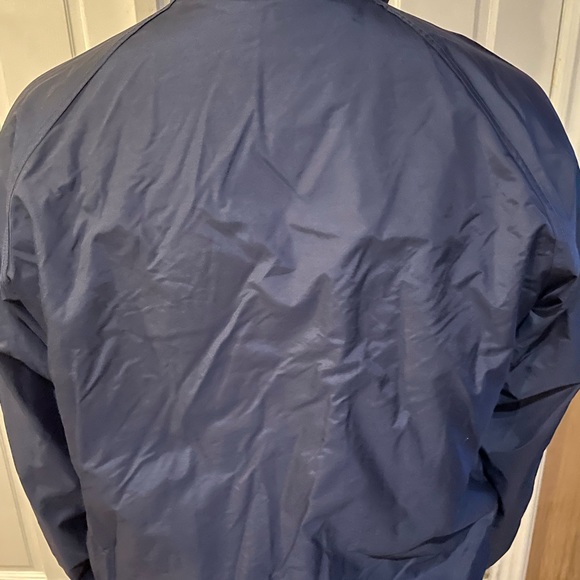 The Pike Outlets Jacket. 🥶 - Picture 4 of 7